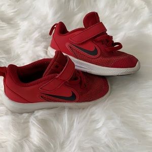 NIKE KIDS size 7C
